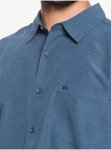 Quiksilver Men’s Comfort Fit Button-Down Shirt
