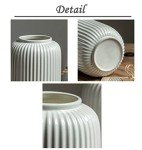 20 CM White Ceramic Ribbed Decorative Table Vases