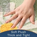 Light Green Daisy Bath Mat - Soft & Non-Slip