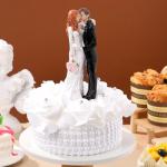 Bride and Groom Cake Topper Sculpture Decor