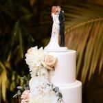 Bride and Groom Cake Topper Sculpture Decor