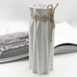 Set of 2 White Ceramic Flower Vases