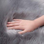 Round Grey Faux Fur Sheepskin Area Rug 60cm