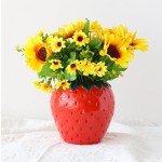 Arawat Strawberry Ceramic Decorative Flower Vase