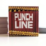 Asmodee - Punchline Board Game for Adults, Black Humor, 3+ Players, 18 + Years, Italian Edition