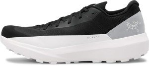 Arc'teryx Men's Norvan LD 4 - Lightweight Mountain Running Shoes for Men, Long Distance Running Shoes for All Terrains, Black/Arctic Silk, 9