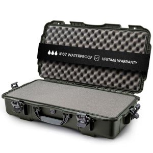 NANUK 980 Hard Case 30” with Customizable Cubed Foam, IP67 Waterproof & Crushproof, Rugged Construction for Ultimate Protection, Made in Canada – Olive (29.9” x 16.2” x 7.3”)