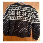 CANADIAN SWEATER COMPANY NAVY/WHITE WOOL SWEATER; SIZE XL