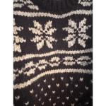 CANADIAN SWEATER COMPANY NAVY/WHITE WOOL SWEATER; SIZE XL