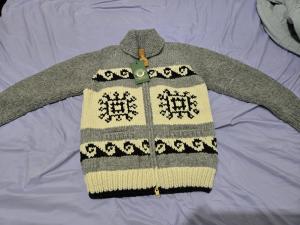 Authentic Canadian Sweater Company -100% Wool Cowichan Hand Knit - Size Medium