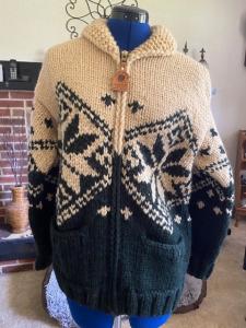 Canadian Sweater Company Heavyweight Wool Snowflake Design Sweater