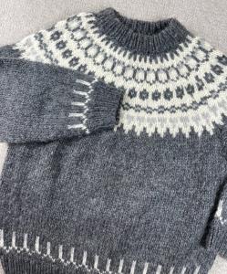 Vintage Canadian Sweater Company SZ 42 Handknit Wool Gray White Fair Isle Nordic