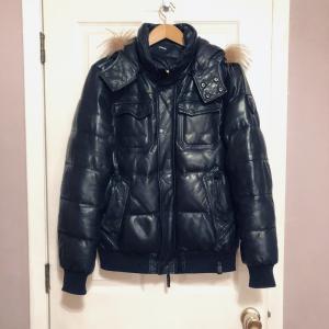 Rudsak Black Leather puffer jacket w. detachable fur-trimmed hood sz  L