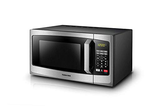 Toshiba Countertop Microwave with Auto Menus
