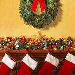 9FT Prelit Color Changing Christmas Garland with Timer