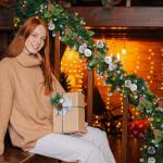 9FT Prelit Color Changing Christmas Garland with Timer