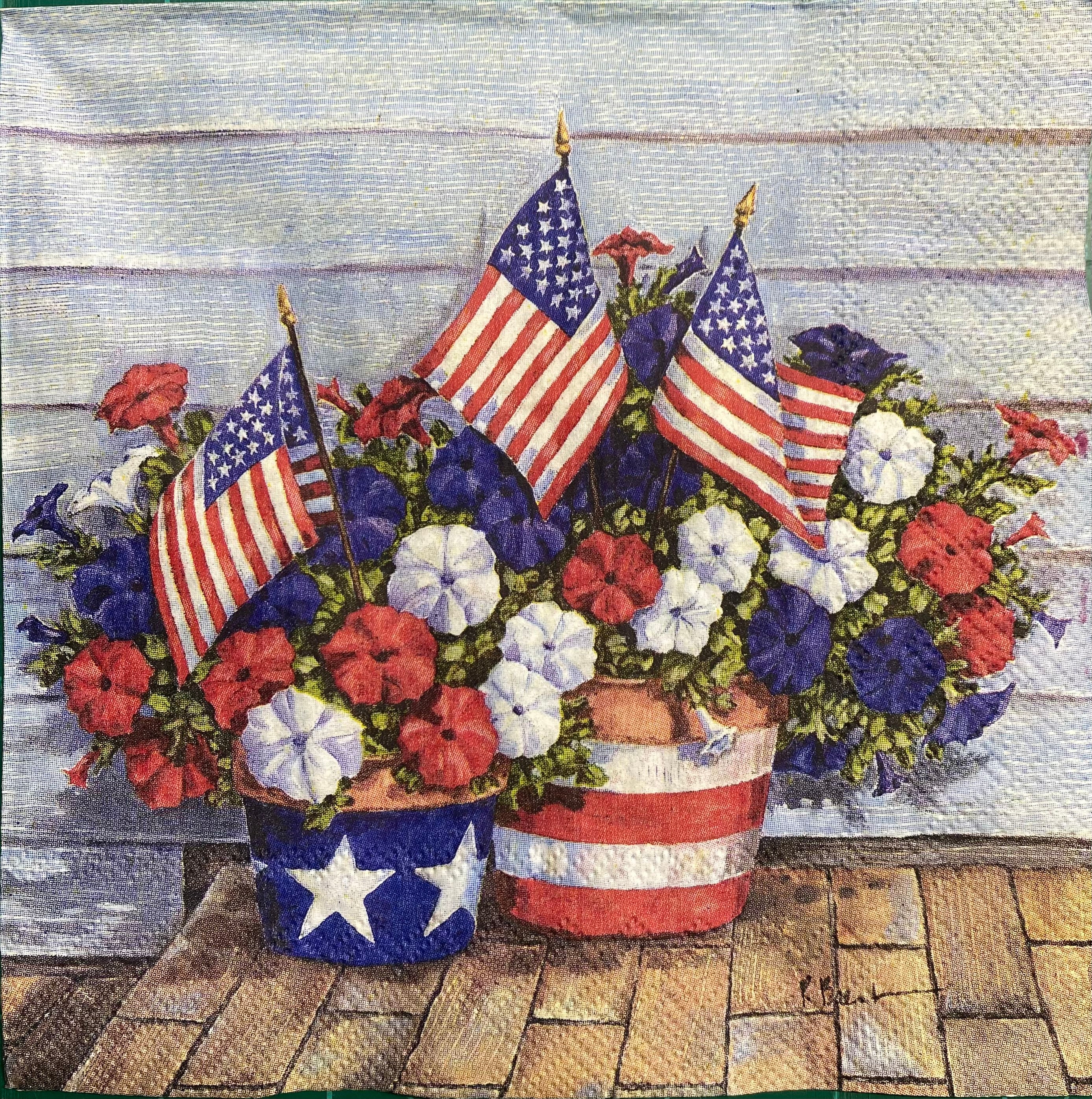 Patriotic Petunia Summer Luncheon Napkins (2)