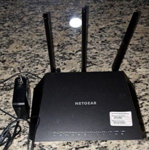 NETGEAR Nighthawk R6700 AC1750 Dual-Band Router