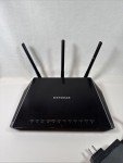 NETGEAR Nighthawk R6700 AC1750 Wi-Fi Router