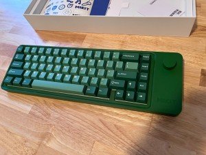 MIKIT M65 Wired/Wireless Mechanical Gaming Keyboard