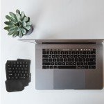Compact Mechanical Gaming Keyboard with Programmable Keys