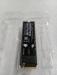 Western Digital WD_BLACK SN850X 2TB NVMe Internal SSD (WDS200T2X0E)