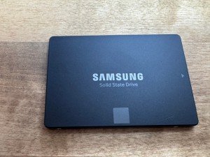Samsung 850 EVO 250GB SATA III Internal SSD