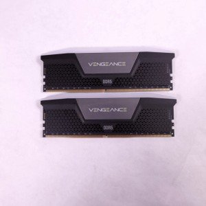 CORSAIR VENGEANCE RGB DDR5-6400 DESKTOP MEMORY MODULE | CMH64GX5M2Y6400C32