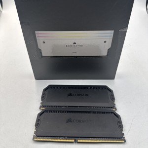 Corsair Dominator Titanium CMP64GX5M2X6600C32W DDR5 RAM Black 2x 32GB 288-Pin