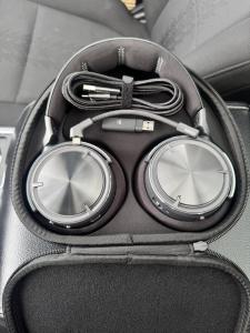 CORSAIR Virtuoso MAX Wireless Gaming Headset