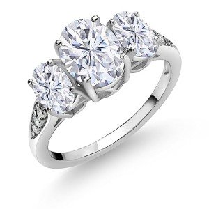 Elegant 10K White Gold Moissanite Diamond Engagement Ring