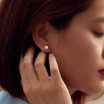 Lab Grown Diamond Stud Earrings in Yellow Gold