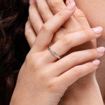 Women's 0.14 Ct Diamond Infinity Ring in Gold