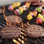Char-Griller Pro Deluxe Charcoal Barrel Grill