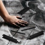 Gueevin 50 Pieces Willow Charcoal Sticks, Soft Black Drawing Charcoal for Sketching and Drawing Art Sketch Artists Supplies, 5.7 Inch in Length