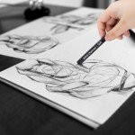 XQIGI Compressed Charcoal Sticks 6 PCS, Kneaded Rubber Erasers Large Size 2 Pack, Square Vine Charcoal Rod Set of 8 for Back to School DIY Drawing Crafts, Sketching, Shading, Beginners and Artists