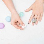 4 Pack Mini Nail Paint Art Palette Finger Rings Metal Manicure Palette Tools Makeup Palettes