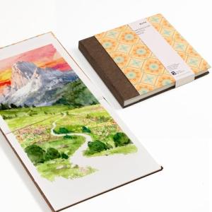 Arrtx Square Watercolor Paper Sketchbook, 7.09x7.09'', 140 LB, 300 GSM, 100% Cotton Paper, Cold Press, 24 Sheets, Hardcover Watercolor Journal for Use As Travel Notebook for Artists Adults Students
