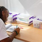 IRIS USA 5.4 Qt. Plastic Storage Bins with Lids, 6 Pack, Small Deep Containers with Latch Buckles and Portable Handle, Craft and Art Supply Storage Organizer, Stackable Storage Container, Clear/Violet