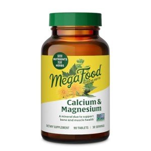 MegaFood Calcium Magnesium Supplement - with fermented Magnesium Glycinate - Supports Bone Health & Heart Health - Calcium & Magnesium Supplement for Men & Women - Non-GMO - 90 Tabs (30 Servings)