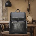 Large Capacity Crocodile Leather Men's Backpack Vintage Style Wear-Resistant Waterproof Design for Travel and Outdoor Use