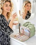 BAGSMART Travel Toiletry Bag, Puffy Large Toiletry Bag for Women, Lightweight Cosmetic Makeup Bag Organizer with Handle for Traveling, Accessories, Essentials, Toiletries (Green)