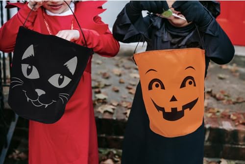 Halloween Treats Gift Bag - 50 Snacks & Candy