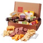 Hickory Farms Signature Beef Meat and Cheese Gift Basket (Large) - Food Gift Box | Charcuterie Board Food | Sausage and Cheese | Father's Day Gift | Mother's Day Gift | Christmas Gift Basket | Holiday Gift Basket | Housewarming Gift | Gourmet Food Gift Basket | Sausage and Cheese Gift Set | Sympathy Gift | Food Care Package