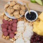 GourmetGiftBaskets.com Deluxe Fruit Basket - Gourmet Gift Baskets Prime - Fruit Gift Baskets - Food Gift Baskets Prime - Birthday, Christmas, Sympathy, Men, Women, Family