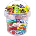 Bulk Candy Variety Pack - 2 Pound Care Package Assorted Basket, Snack Food Gift, Office Assortment Gift for Birthday Party, Kids, College Students & Adults (Pack of 1))