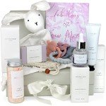 Jasmyn & Greene New Mom Gift Basket - 9 Luxury Baby Shower Gifts for Expecting Mommy To Be. Pregnant Moms Postpartum Kit Care Package. Newborn Baby Gift Set with Birthday Spa Gifts for Women.