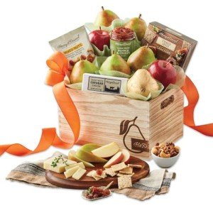 Harry & David Signature Pear, Nut, And Cheese Gift Basket - Deluxe, Deluxe Cheese Basket, Gift Basket With Cheese, Best Cheese And Pear Gifts, Impressive Gift Baskets