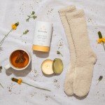 Unboxme Luxe Get Well Soon Gift Box for Women | Organic Self Care Package with Bath Bomb, FLuffy Socks, Mug, Lemon Ginger Tea Set, Candle & Warm Hugs Card | Feel Better Basket