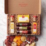 Hickory Farms Warm & Hearty Holiday Gift Box